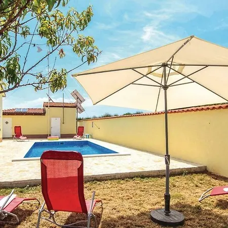 Apartamento Ferienwohnung-v- Pula-sisan, Kroatien *