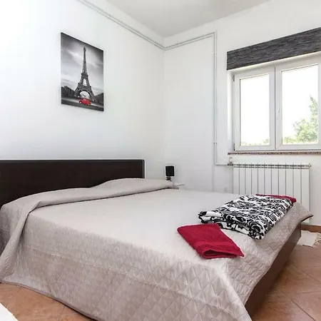 Apartamento Ferienwohnung-v- Pula-sisan, Kroatien